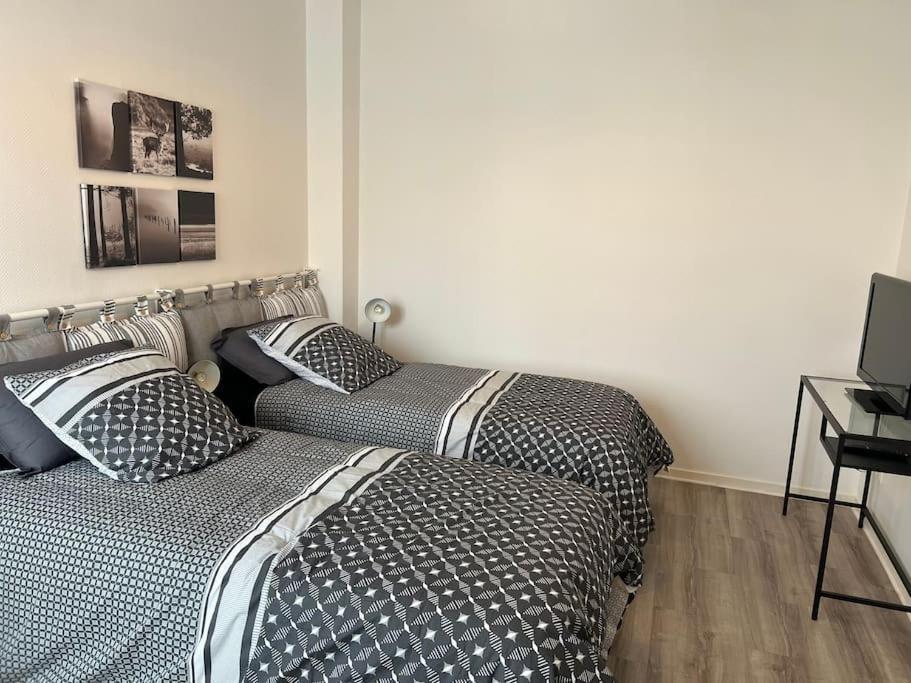 Belle Demeure Medocaine Charme Et Convivialite Apartment Saint-Julien-Beychevelle Exterior foto
